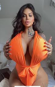 Nicki Valentina Rose | SalonPorn