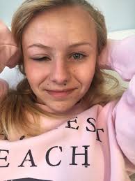 Lindsey Woods (@LindseyWoods7)