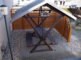 Uberdachte Gartenbank Merzen Kaufen Holz Rustikale Gartenbank