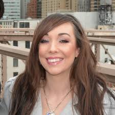 Artist Rochelle Dickerson uses the Internet to connect with other artists  and show her creative process.