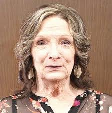 Rita Ennis's Instagram, Twitter & Facebook