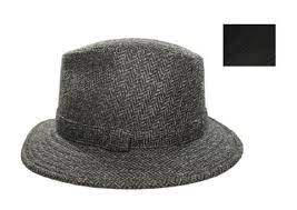 The Irish Hat Is Crafted From 100 Irish Tweed Crafted From Pure New Wool For A Warm And Durable Hat The Fedora Will Provide A Grea Tweed Hat Fedora Irish Hat