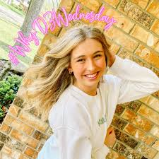 HAPPY #WHYDZWEDNESDAY WITH EMMA DAVIS !! 🦋💖🌟 "I picked Delta Zeta  because I felt very welcomed when I walked in. I felt like I had a  connection with everyone and especially my