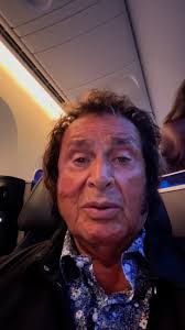 Engelbert Humperdinck added a new...