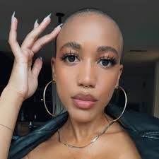 Kara Palmer's Instagram, Twitter & Facebook