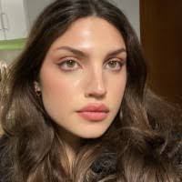 30+ "Lia Salas" profiles