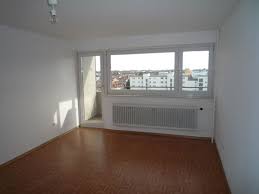 Wegen kernsanierung muss ich meine wohnung nach 12 jahren bis spätestens 08/2021 verlassen und suche ein neues zuhause für mich. 3 Zimmer Wohnung Zu Vermieten Lessingstr 39 85757 Karlsfeld Dachau Kreis Mapio Net
