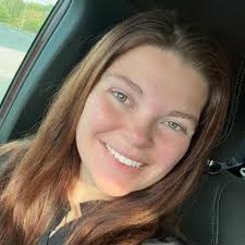 Who can take family photos in Cherryville?