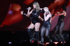 Review Taylor Swift Delivers A Near Perfect Pop Concert