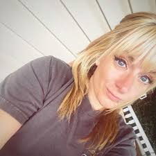 Visiting Reykjavik for 7 days with a car, should I book accommodations  along the way?