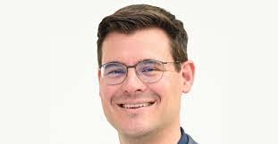 Brent Runge's Instagram, Twitter & Facebook