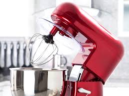 choosing a hand mixer or stand mixer