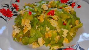 Resep pare goreng telur, bahan pare dan telur, bumbu garam, lada bubuk tepung maisena secukupnya, cara potong pare sesuai. Peria Telur Masin Bitter Gourd Salted Egg Youtube