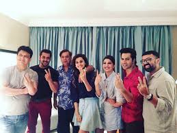 Varun Dhawan Jacqueline Fernandez Taapsee Pannu And David Dhawan Are All Smiles As Salman Khan Joins Salman, sonakshi, alia, sonam, varun. varun dhawan jacqueline fernandez