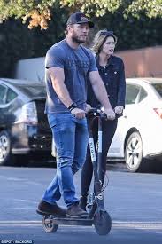 Chris pratt and katherine schwarzenegger were married in an intimate wedding over the weekend, which included her father arnold and some other special guests. Chris Pratt And Girlfriend Katherine Schwarzenegger Ride Birds Daily Mail Online