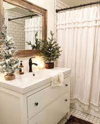 These are just a few of the many ideas we found from christmas lovers on the internet! Farmhouse Christmas Decor Farmhouse Bathroom Bathroom Christmas Decor Neutral Bathroom Bathroom Design Ba Christmas Bathroom Decor Christmas Bathroom Home