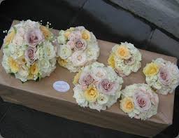 Botanical Brouhaha Working Designer Wednesday Bouquet Delivery Flower Bouquet Wedding Diy Wedding Bouquet
