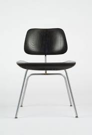 Dcm 1946 Charles And Ray Eames Got Myself A Set Of 4 Today Thanks To Kapaza Modern Classic Furniture Furniture Furniture Chair