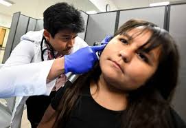 Ramos discloses paying wife for campaign