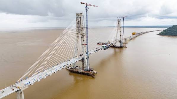 中企承建马来西亚沙捞越州鲁巴跨海大桥正式合龙-新华丝路