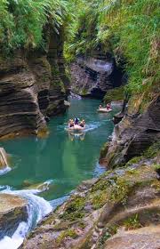 Bula Welcome To Fiji Right In The Heart Of The South Pacific Fiji Travel Travel To Fiji Places To Travel