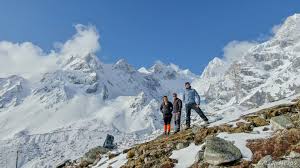 Scott mechlowicz, jacob pitts, travis wester и др. Foto Galeria Trek Okolo Manaslu 8156m Osmej Najvyssej Hory Sveta Zaujimave Miesta Pamiatky VyhÄ¾ady Dobrodruh Sk