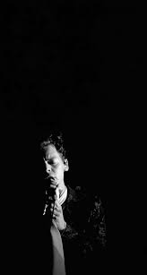 Aesthetic Lockscreen Aesthetic Harry Styles Black And White Harry Styles Lockscreen Harrystyleswallpaper Harry Styles Lockscreen Harry Styles Wallpaper Harry Styles