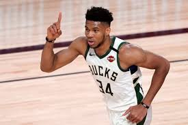 Giannis antetokounmpo height in 2020: Giannis Antetokounmpo Signs Contract Extension With Milwaukee Bucks