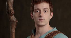 Ator Gabriel Vivan Davi na série Reis entrevista