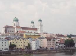 Das hochwasser verschwindet 24.05.2019 | stand 24.05.2019, 18:59 uhr auf facebook teilen twittern über whatsapp teilen über sms teilen über facebook messenger teilen Passau