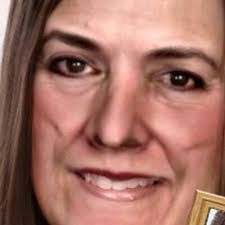 Leslie Gooch's Instagram, Twitter & Facebook