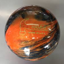 The hammer black widow black/gold bowling ball is a dominating ball for oily surfaces. 12 Lb Hammer Black Widow Gold Bowling Ball Sporting Goods Balls Romeinformation It