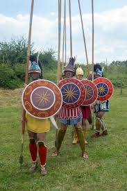 How did the macedonian phalanx differ from the traditional greek phalanx, and why did the roman maniple defeat it? The Phalangite Keystone Of The Hellenistic Armies And His Recreation In Re Enactment Hetairoi E V