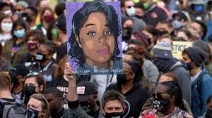 View all rental homes in louisville. A Year After Her Death Protesters Take To The Streets To Demand Justice For Breonna Taylor Abc News