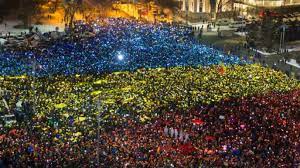 The source is the rollout of covid passports, which protesters claim creates two some protesters in italy have gone as far to wear the star of david to make their point. Protest 1 Decembrie 2018 Ne Cerem Å£ara Inapoi