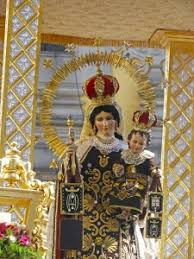 La virgen del pilar es una advocación mariana de la iglesia católica, cuya imagen tiene su principal centro de culto en la catedral basílica del pilar de zaragoza (). Que Significado Encierra El Escapulario De La Virgen Del Carmen Archisevilla Siempre Adelante