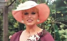 I spent decades searching for my long-lost sister