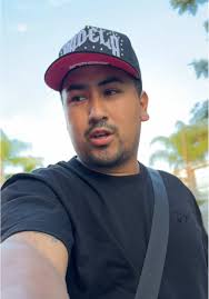 Comedia en Colennitv: ¿Es lo mismo da la hora?