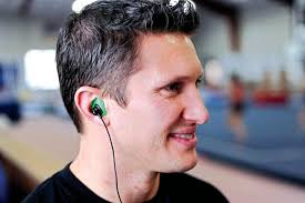 Decibullz signs corporate supply deal with aircraft servicer