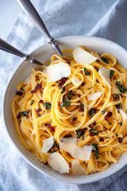 Creamy Butternut Squash Pasta With Bacon And Crispy Sage Foodtasia Recipe Butternut Squash Pasta Bacon Pasta Recipes