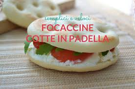 La crema alla banana dolce al cucchiaio è facile e veloce da preparare. Focaccine Cotte In Padella Mamma Felice
