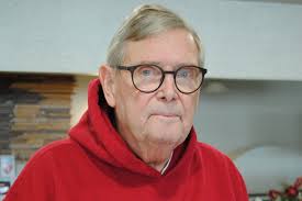 Central Minnesota author has a knack for finding the humor in everyday life