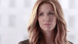 Poppy Montgomery: "Echo en falta más comedia entre tanta serie intensa"
