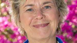 'Visionary' Robin McCullough-Bade retiring as Interfaith Federation  executive director