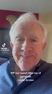 My heart hurts today.. 😞 #lesliejordansavage #rip #sunshine #wellshit  #hunkerdown #hunkerdowners #dylanmcdermottfanclub #thislittlelightofmine  #pride