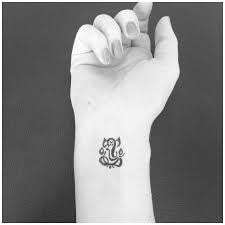 Fine detailed tattoo done by tattoo artist prashant. Pin On A Ram Dass