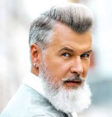 I tagli di tendenza capelli uomo da cui prendere ispirazione sono tanti, undercut moderni, hairstyle anni '90, look sfumati ed eleganti, capelli . Pin Su Tagli Uomo