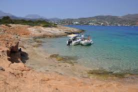 Βρισκεται σε αποσταση 400 τ.μ. Ta3idiwtikos Odhgos Krhths Paralia Agioi Pantes