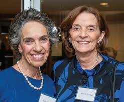 Donna Stelzer's Instagram, Twitter & Facebook