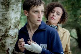 Deutschland 89 kicks off on more 4 at 9pm gmt on friday, march 5, with new episodes airing weekly in the same slot, after which they go to all 4 for anytime streaming. Deutschland 83 Jonas Nay Talks The Hardest Scenes For Him To Film And They Re Not What You Expect